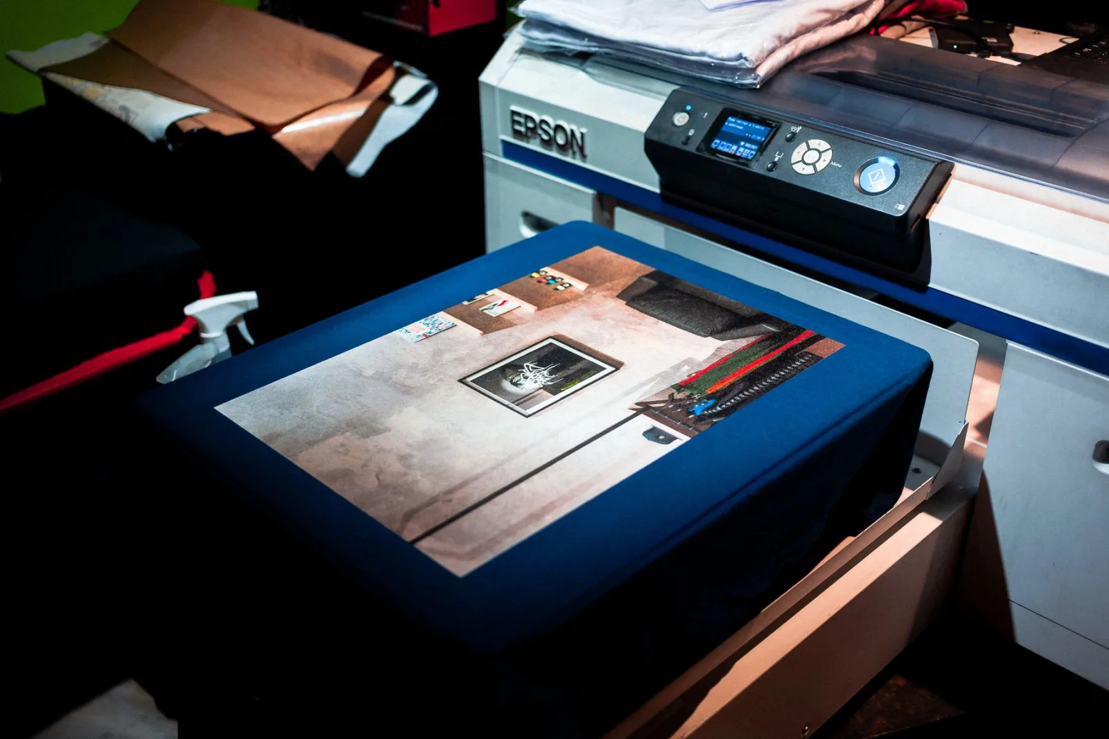 Set size & finish in our large format printing workflow